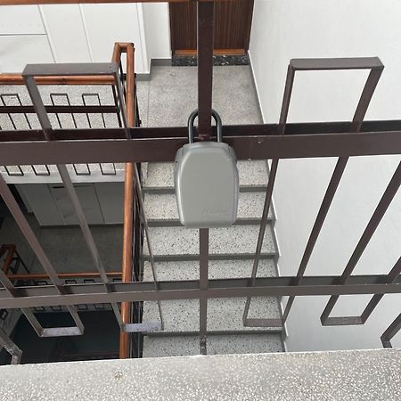 Апартаменты Kawalerka Premium B 30M2 - Po Remoncie - Nowa! Варшава Экстерьер фото